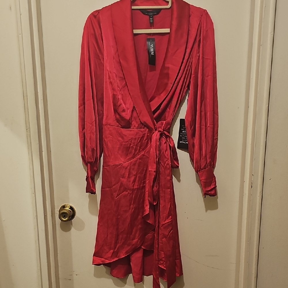 White House Black Market Vibrant Red Garment